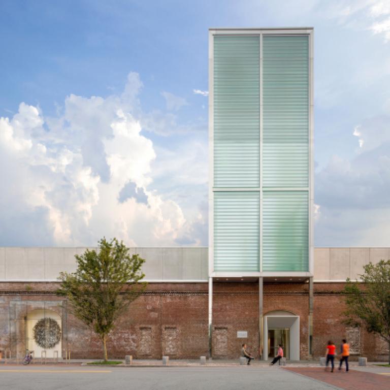 exterior of scad moa