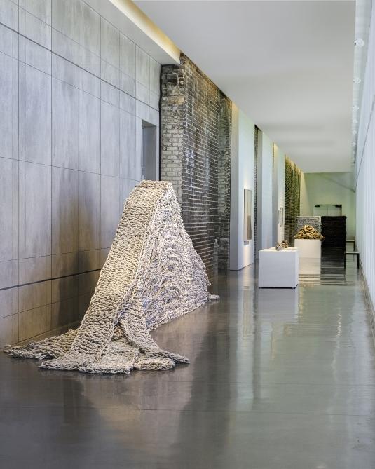 Orly Genger, "Undertone," SCAD Museum of Art, Pamela Elaine Poetter Gallery. Photograph by Marc Newton. Courtesy of SCAD.