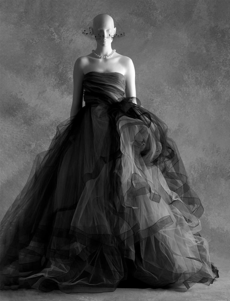 Oscar de la Renta, "Robe de style," tulle and silk taffeta dress, Fall/Winter 2012. SCAD Permanent Collection, Gift of Oscar de la Renta, New York, New York. Oscar de la Renta from SCAD Museum Permanent Collection